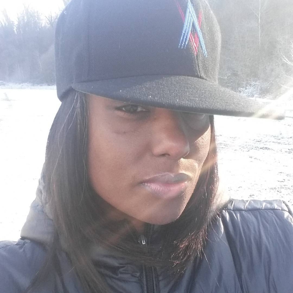 Meet your Posher, Cara